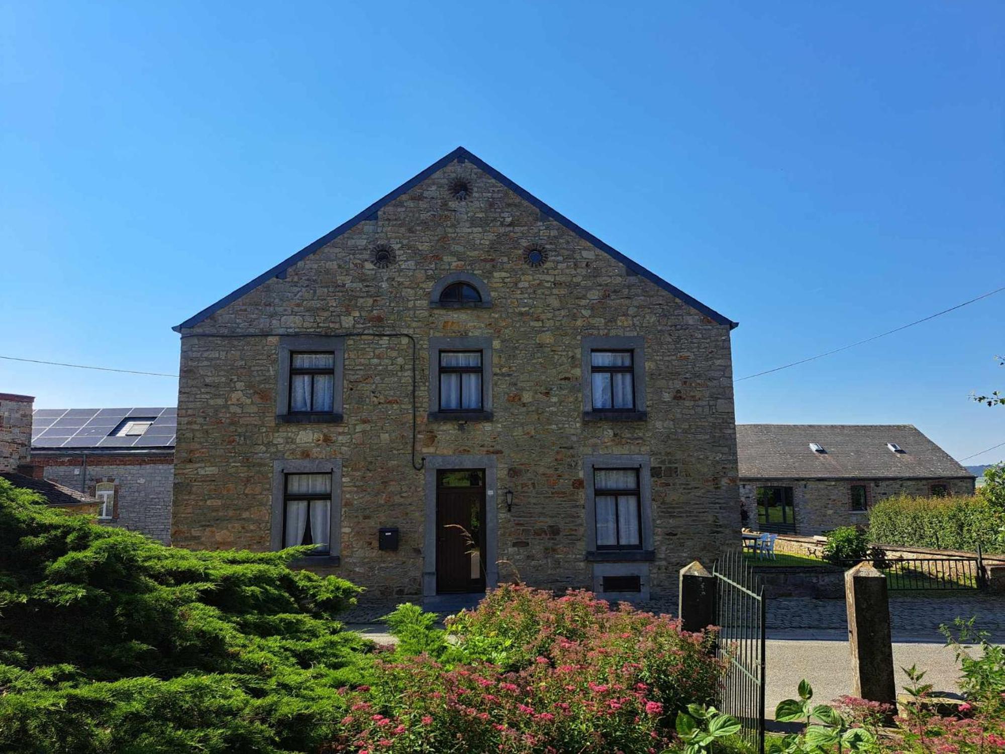Le Sommet Du Condroz Ciney Exterior foto